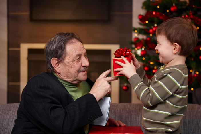 5 Ideas for Involving Your Loved One in the Holiday Fun